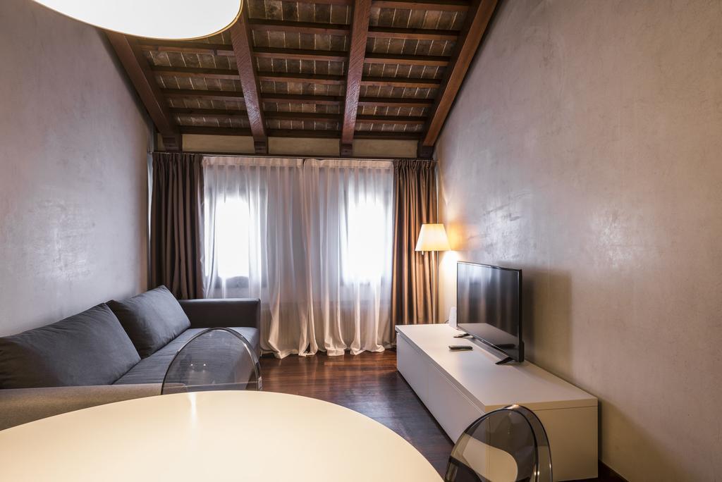 Myplace Piazza Dei Signori Apartments トレヴィーゾ エクステリア 写真